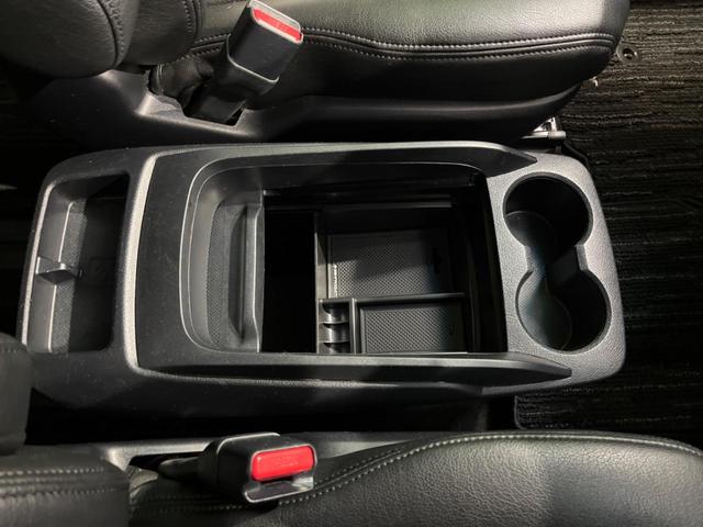 アルファード ２．５Ｓ　４ＷＤ　両側電動ドア　後席モニター　バックカメラ　寒冷地仕様　衝突被害軽減システム　レーダークルーズ　レザーシート　コーナーセンサー　スマートキー　ＬＥＤヘッド　ビルトインＥＴＣ（43枚目）