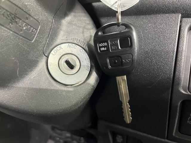 シエンタ Ｘ　Ｌパッケージ　４ＷＤ　電動スライドドア　禁煙車　ＥＴＣ　Ｂｌｕｅｔｏｏｔｈ　地デジ（6枚目）