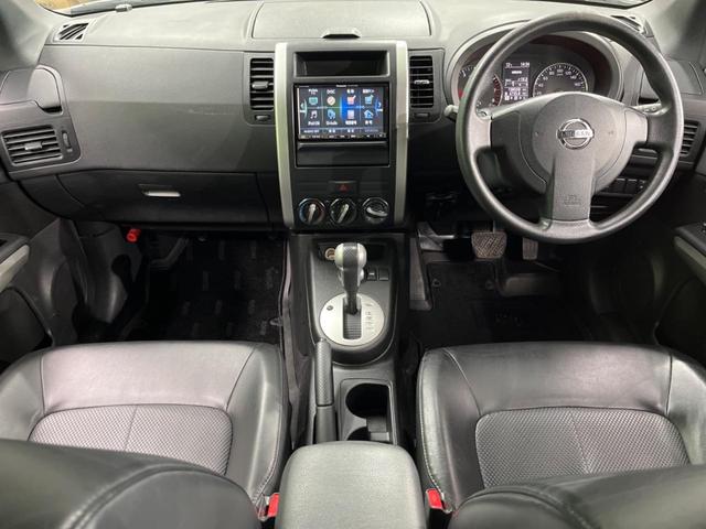 エクストレイル ２０Ｓ　４ＷＤ　バックカメラ　禁煙車　レザー調シート　スマートキー　ＥＴＣ　ＣＤ　ＤＶＤ再生　フルセグ（2枚目）