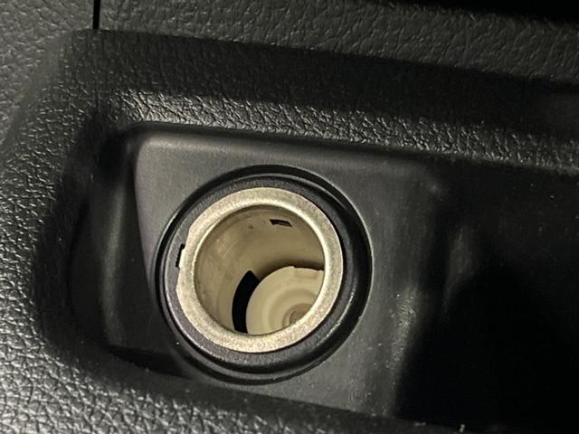 エクストレイル ２０Ｓ　４ＷＤ　バックカメラ　禁煙車　レザー調シート　スマートキー　ＥＴＣ　ＣＤ　ＤＶＤ再生　フルセグ（30枚目）