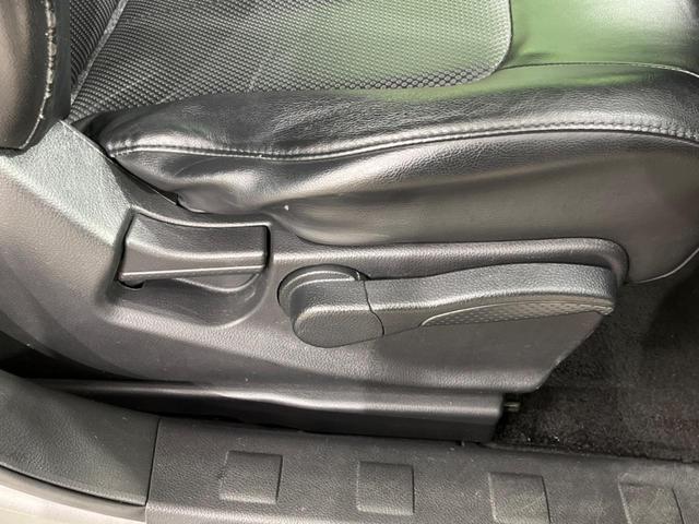 エクストレイル ２０Ｓ　４ＷＤ　バックカメラ　禁煙車　レザー調シート　スマートキー　ＥＴＣ　ＣＤ　ＤＶＤ再生　フルセグ（34枚目）