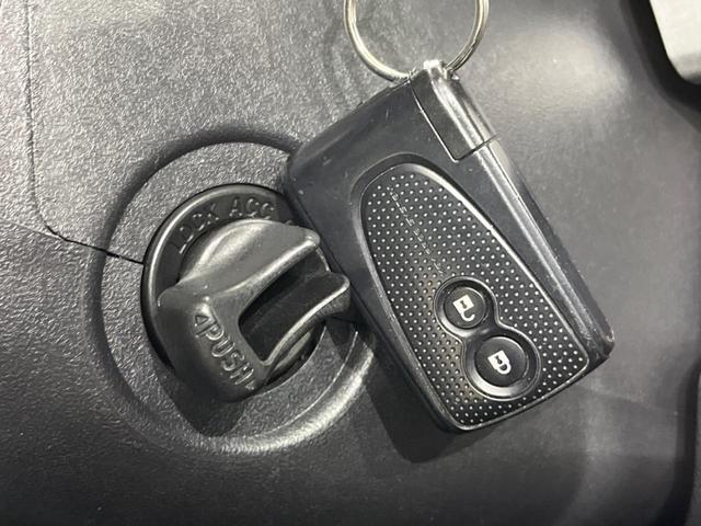 ムーヴ Ｘ　ＶＳ　４ＷＤ　禁煙車　スマートキー　純正１４インチアルミ　ＣＤ（5枚目）