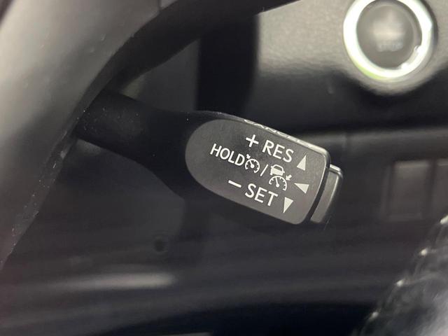 ハリアー プレミアム 4WD SDナビ バックカメラ 寒冷地仕様 レーダークルーズ 禁煙車 電動リアゲート レザーシート パワーシート コーナーセンサー スマートキー LEDヘッド ETC 純正18インチアルミ(4枚目)