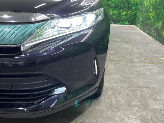 ハリアー プレミアム 4WD SDナビ バックカメラ 寒冷地仕様 レーダークルーズ 禁煙車 電動リアゲート レザーシート パワーシート コーナーセンサー スマートキー LEDヘッド ETC 純正18インチアルミ(12枚目)