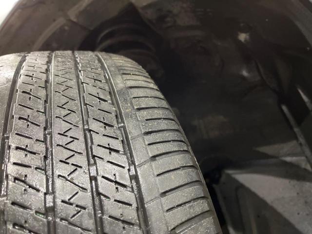 ハリアー プレミアム 4WD SDナビ バックカメラ 寒冷地仕様 レーダークルーズ 禁煙車 電動リアゲート レザーシート パワーシート コーナーセンサー スマートキー LEDヘッド ETC 純正18インチアルミ(20枚目)