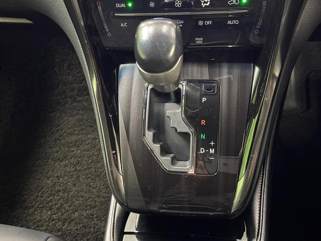 ハリアー プレミアム 4WD SDナビ バックカメラ 寒冷地仕様 レーダークルーズ 禁煙車 電動リアゲート レザーシート パワーシート コーナーセンサー スマートキー LEDヘッド ETC 純正18インチアルミ(29枚目)