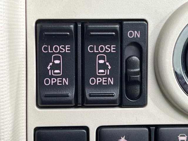 ムーヴキャンバス ＧブラックアクセントＶＳ　ＳＡＩＩＩ　４ＷＤ　両側電動ドア　ＳＤナビ　全周囲カメラ　寒冷地仕様　衝突被害軽減システム　禁煙車　シートヒーター　ドラレコ　スマートキー　ＨＩＤヘッド　オートハイビーム　オートライト　オートエアコン（4枚目）