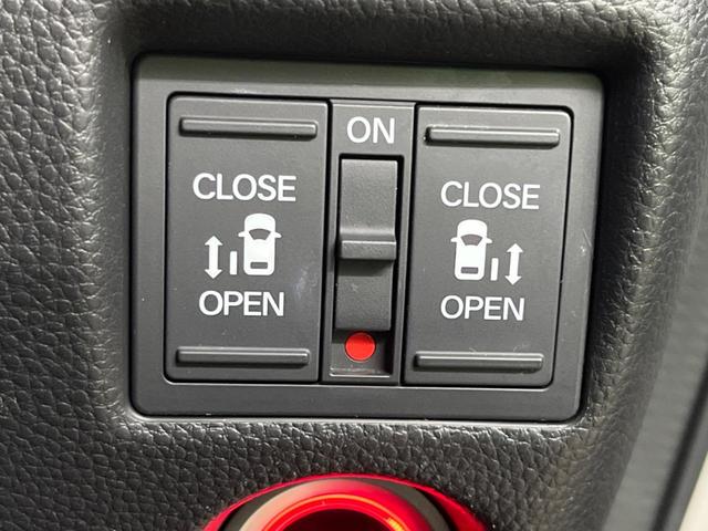 Ｎ－ＢＯＸカスタム Ｇ・Ｌターボホンダセンシング　４ＷＤ　両側電動ドア　純正ＳＤナビ　バックカメラ　衝突被害軽減システム　禁煙車　ハーフレザーシート　コーナーセンサー　スマートキー　ＬＥＤヘッド　ビルトインＥＴＣ　クルコン　純正１４インチアルミ（5枚目）