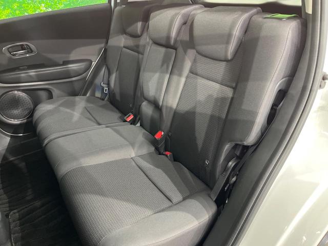 ヴェゼル ハイブリッドＸ・ホンダセンシング　４ＷＤ　バックカメラ　寒冷地仕様　衝突被害軽減システム　レーダークルーズ　禁煙車　ドラレコ　コーナーセンサー　スマートキー　ＬＥＤヘッド　ビルトインＥＴＣ　純正１６インチアルミ　オートライト（9枚目）