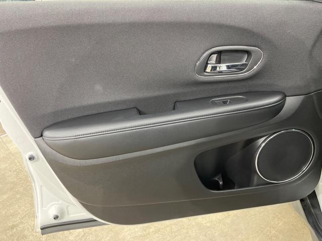 ヴェゼル ハイブリッドＸ・ホンダセンシング　４ＷＤ　バックカメラ　寒冷地仕様　衝突被害軽減システム　レーダークルーズ　禁煙車　ドラレコ　コーナーセンサー　スマートキー　ＬＥＤヘッド　ビルトインＥＴＣ　純正１６インチアルミ　オートライト（43枚目）