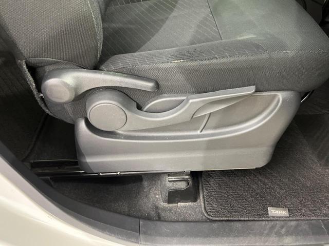 タンク Ｇ　Ｓ　４ＷＤ　両側電動ドア　バックカメラ　衝突被害軽減システム　スマートキー　ビルトインＥＴＣ　クルコン　オートエアコン　Ｂｌｕｅｔｏｏｔｈ　ＣＤ　ＤＶＤ再生　フルセグ（40枚目）