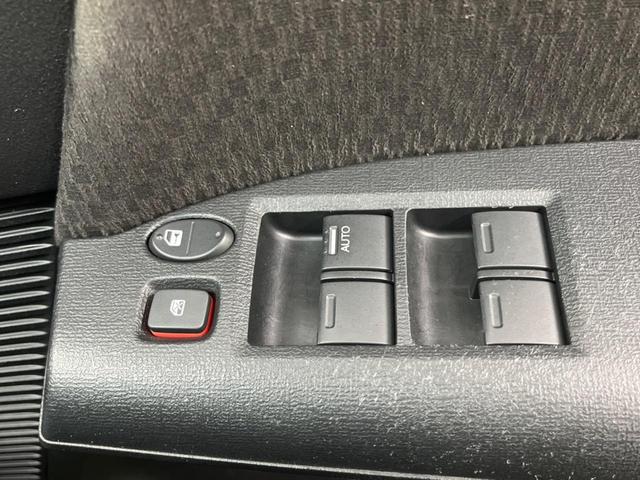 フリード Ｇ　ジャストセレクション　４ＷＤ　電動スライドドア　純正ＳＤナビ　バックカメラ　寒冷地仕様　禁煙車　スマートキー　ＨＩＤヘッド　ビルトインＥＴＣ　オートエアコン　Ｂｌｕｅｔｏｏｔｈ　ＣＤ　ＤＶＤ再生　地デジ（43枚目）