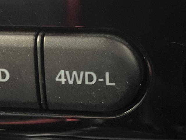 ジムニー クロスアドベンチャー 4WD MT車 SDナビ 禁煙車 レザーシート シートヒーター 純正16インチアルミ CD DVD再生 地デジ(26枚目)