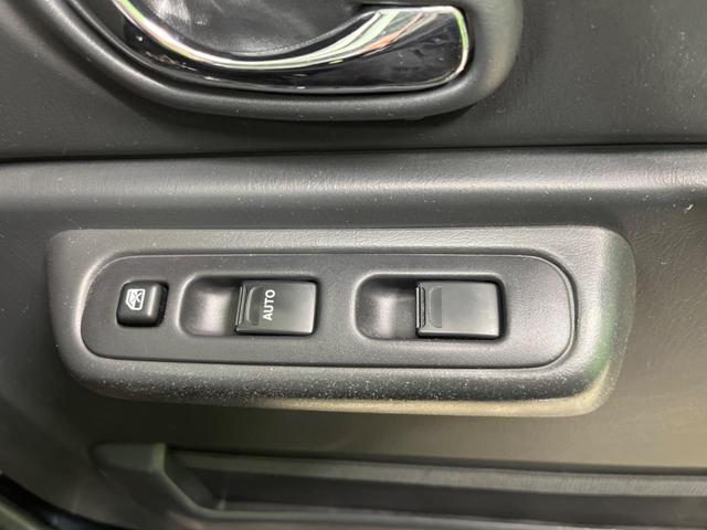 ジムニー クロスアドベンチャー 4WD MT車 SDナビ 禁煙車 レザーシート シートヒーター 純正16インチアルミ CD DVD再生 地デジ(30枚目)