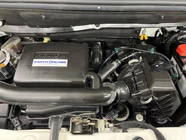 Ｎ－ＢＯＸカスタム Ｇ・Ｌホンダセンシング　４ＷＤ　電動スライドドア　バックカメラ　衝突被害軽減システム　コーナーセンサー　スマートキー　ＬＥＤヘッド　ビルトインＥＴＣ　車線逸脱警報　オートライト　オートエアコン　Ｂｌｕｅｔｏｏｔｈ　ＣＤ（18枚目）