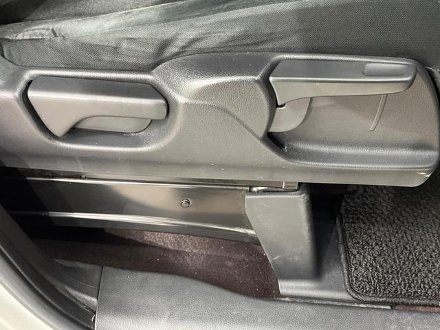 Ｎ－ＢＯＸカスタム Ｇ・Ｌホンダセンシング　４ＷＤ　電動スライドドア　バックカメラ　衝突被害軽減システム　コーナーセンサー　スマートキー　ＬＥＤヘッド　ビルトインＥＴＣ　車線逸脱警報　オートライト　オートエアコン　Ｂｌｕｅｔｏｏｔｈ　ＣＤ（42枚目）