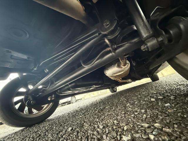スペーシアカスタム ＸＳ　デュアルカメラブレーキサポート★全方位モニター付ナビ★両側パワスラ／ＨＩＤ／オートライト／ＬＥＤイルミ／ＬＥＤフォグ／純正アルミ／オートエアコン／オーバーヘッドコンソール／地デジ／ＣＤ／ＤＶＤ／ＥＴＣ（17枚目）