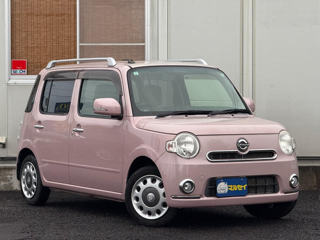ミラココア ココアプラスＸ　★４ＷＤ★ＣＶＴ／オートエアコン／キーフリー／メッキ加飾付（フロントグリル、バンパーコーナーモール、フォグランプ）／ウインカーミラー／ヒーターミラー／ルーフレール／フロアイルミ／照明付バニティミラー（11枚目）