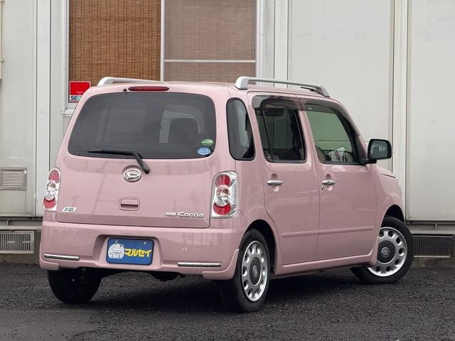 ミラココア ココアプラスＸ　★４ＷＤ★ＣＶＴ／オートエアコン／キーフリー／メッキ加飾付（フロントグリル、バンパーコーナーモール、フォグランプ）／ウインカーミラー／ヒーターミラー／ルーフレール／フロアイルミ／照明付バニティミラー（22枚目）