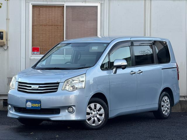 ノア Ｘ　スマートエディション　★７人乗り★両側パワースライドドア／３列シート／ＨＩＤヘッドランプ／オートライト／フォグランプ／スマートエントリー／プッシュスタート／ナビ／フルセグＴＶ／ＤＶＤ／ＣＤ／バックカメラ／ＥＴＣ（40枚目）