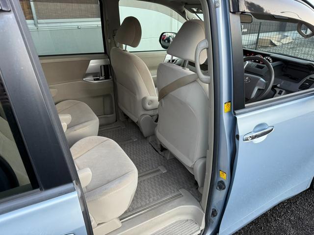 ノア Ｘ　スマートエディション　★７人乗り★両側パワースライドドア／３列シート／ＨＩＤヘッドランプ／オートライト／フォグランプ／スマートエントリー／プッシュスタート／ナビ／フルセグＴＶ／ＤＶＤ／ＣＤ／バックカメラ／ＥＴＣ（45枚目）