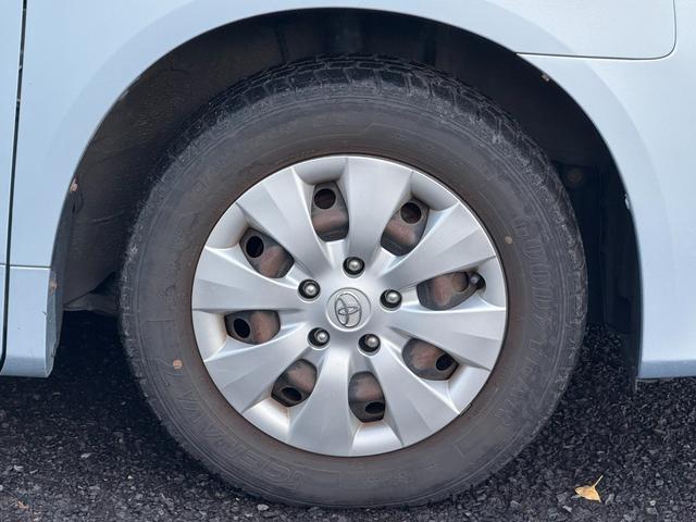 ノア Ｘ　スマートエディション　★７人乗り★両側パワースライドドア／３列シート／ＨＩＤヘッドランプ／オートライト／フォグランプ／スマートエントリー／プッシュスタート／ナビ／フルセグＴＶ／ＤＶＤ／ＣＤ／バックカメラ／ＥＴＣ（49枚目）