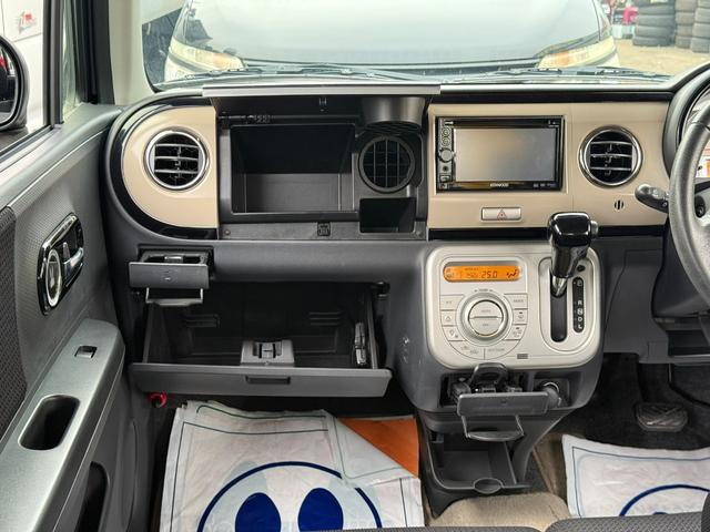 アルトラパン Xセレクション ★4WD★CVT★HIDヘッドランプ/オートライト/スマートキー/プッシュスタート/オートエアコン/LEDリアコンビランプ/革巻きステアリング/バニティミラー(運転席/助手席)/メッキドアハンドル(5枚目)