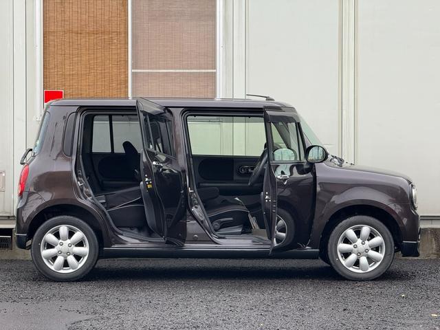 アルトラパン Xセレクション ★4WD★CVT★HIDヘッドランプ/オートライト/スマートキー/プッシュスタート/オートエアコン/LEDリアコンビランプ/革巻きステアリング/バニティミラー(運転席/助手席)/メッキドアハンドル(26枚目)