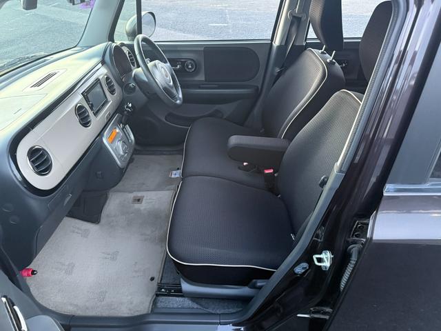 アルトラパン Xセレクション ★4WD★CVT★HIDヘッドランプ/オートライト/スマートキー/プッシュスタート/オートエアコン/LEDリアコンビランプ/革巻きステアリング/バニティミラー(運転席/助手席)/メッキドアハンドル(31枚目)