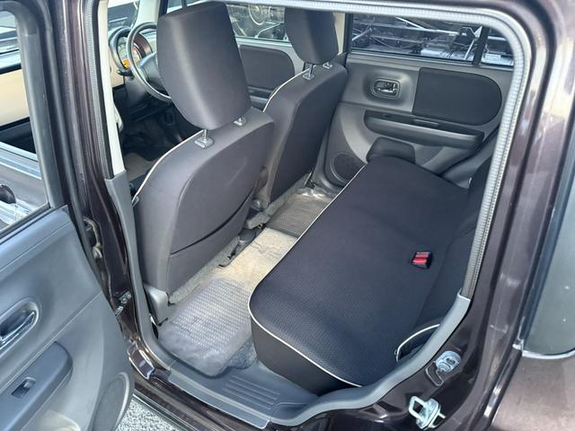 アルトラパン Xセレクション ★4WD★CVT★HIDヘッドランプ/オートライト/スマートキー/プッシュスタート/オートエアコン/LEDリアコンビランプ/革巻きステアリング/バニティミラー(運転席/助手席)/メッキドアハンドル(34枚目)