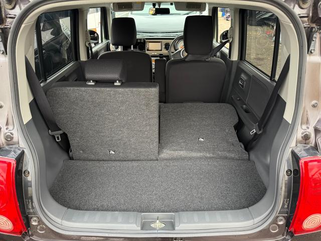 アルトラパン Xセレクション ★4WD★CVT★HIDヘッドランプ/オートライト/スマートキー/プッシュスタート/オートエアコン/LEDリアコンビランプ/革巻きステアリング/バニティミラー(運転席/助手席)/メッキドアハンドル(39枚目)