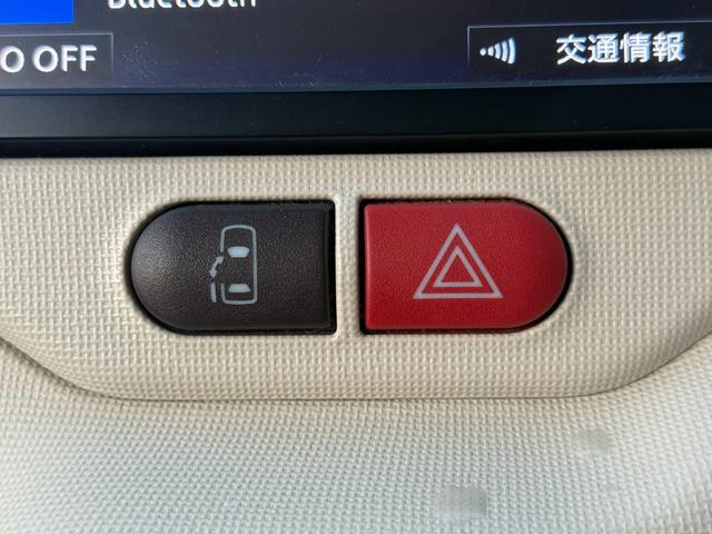 ポルテ X ★4WD★パワースライドドア/バックカメラ/ステアリングスイッチ/純正ナビ/TV/CD/Bluetooth/ETC/フォグランプ/ウォークスルー/キーレス/禁煙車(11枚目)