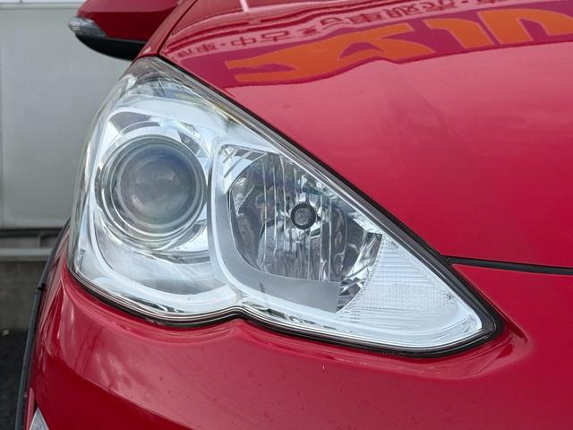 アクア Ｘ－アーバン　ソリッド　★特別仕様車★セーフティセンスＣ（衝突回避支援）／ワンオーナー／オートライト／スマートエントリー／バックカメラ／アルパイン車種専用ナビ／フルセグ／ＤＶＤ／ＣＤ／Ｂｌｕｅｔｏｏｔｈ／ブラック合皮シート（46枚目）