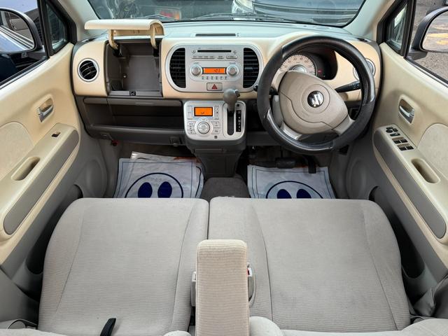 MRワゴン X オートエアコン/スマートキー/キーレス/ABS/電動格納ミラー/ブラックフロントピラー/アルミホイール/バニティミラー/シートリフター(運転席)/シートアンダートレイ(助手席)/CD/6スピーカー(3枚目)