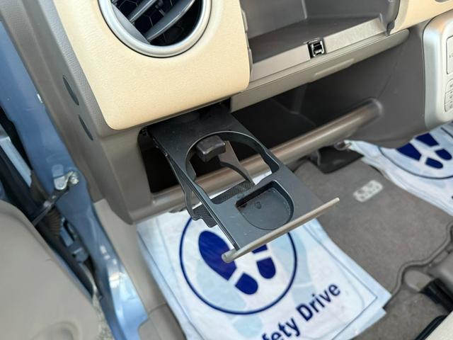 MRワゴン X オートエアコン/スマートキー/キーレス/ABS/電動格納ミラー/ブラックフロントピラー/アルミホイール/バニティミラー/シートリフター(運転席)/シートアンダートレイ(助手席)/CD/6スピーカー(13枚目)