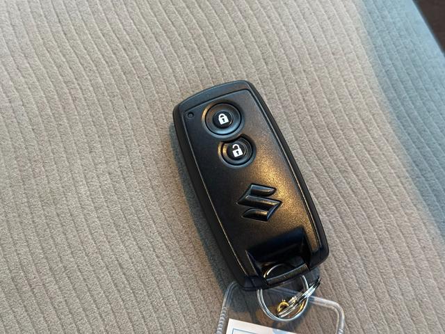 MRワゴン X オートエアコン/スマートキー/キーレス/ABS/電動格納ミラー/ブラックフロントピラー/アルミホイール/バニティミラー/シートリフター(運転席)/シートアンダートレイ(助手席)/CD/6スピーカー(24枚目)