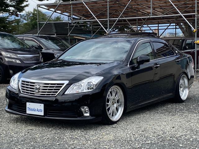 クラウン ロイヤルサルーン　（車検２年）　車高調ローダウン　社外２０インチアルミホイール　ナビ　ＴＶ　バックカメラ　ＥＴＣ　ウッドコンビステアリング　ＨＩＤオートライト　スマートキー　パワーシート　タイミングチェーンエンジン（8枚目）