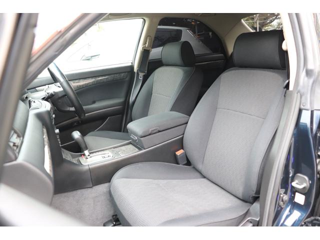 グロリア グランツーリスモ２５０Ｓ　ナビエディション　走行距離４．３万ｋｍ台　ナビ　ＥＴＣ　アルミホイール　ＡＴ　パワーシート　衝突安全ボディ　ＡＢＳ　タイミングチェーンエンジン　修復歴なし　旧車　セダン（34枚目）