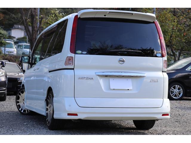 セレナ ハイウェイスター　（車検２年）　走行４．３万ｋｍ台　ガラスサンルーフ　ローダウン　１８インチＡＷ　ナビＴＶ３６０°カメラ　クリアランスソナー　両側電動スライドドア　エンジンスターター　タイミングチェーンエンジン（4枚目）