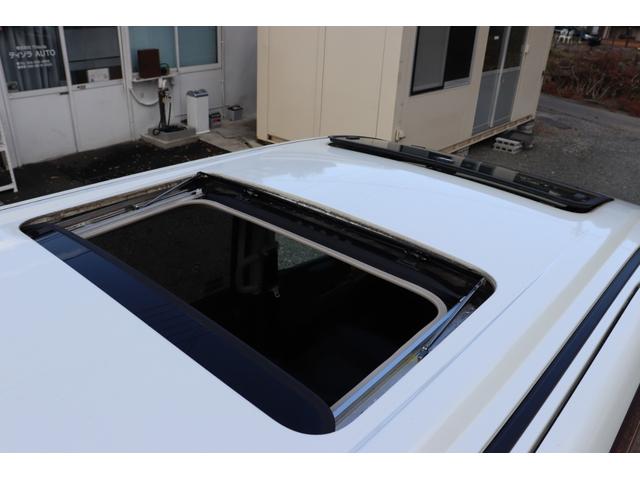 セレナ ハイウェイスター　（車検２年）　走行４．３万ｋｍ台　ガラスサンルーフ　ローダウン　１８インチＡＷ　ナビＴＶ３６０°カメラ　クリアランスソナー　両側電動スライドドア　エンジンスターター　タイミングチェーンエンジン（14枚目）