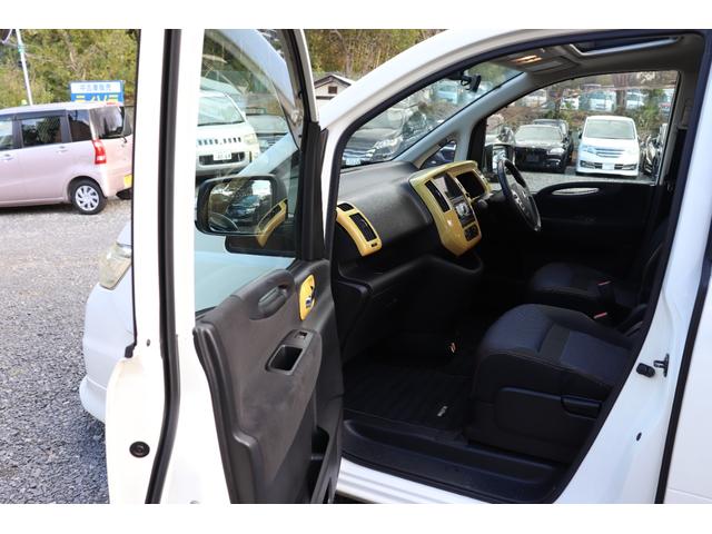 セレナ ハイウェイスター　（車検２年）　走行４．３万ｋｍ台　ガラスサンルーフ　ローダウン　１８インチＡＷ　ナビＴＶ３６０°カメラ　クリアランスソナー　両側電動スライドドア　エンジンスターター　タイミングチェーンエンジン（38枚目）