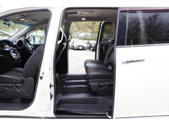 エルグランド 250ハイウェイスター (車検2年)ナビ フルセグTV Bluetoothオーディオ 360°カメラ 後席用フリップダウンモニター クリアランスソナー 両側電動スライドドア 黒半革 オットマン タイミングチェーンエンジン(46枚目)