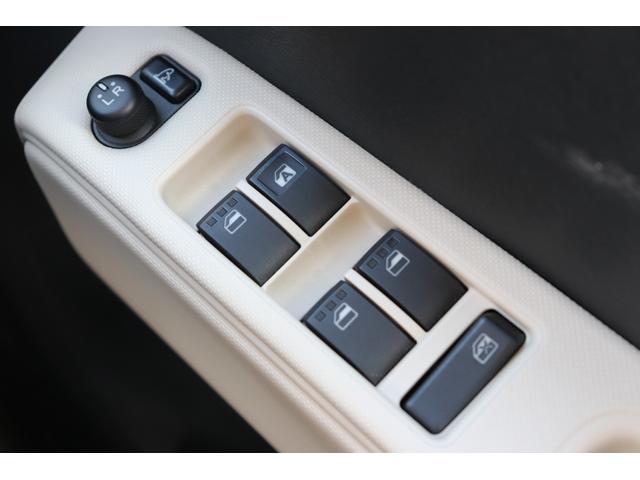 ミラココア ココアＸ　スマートキー　ベンチシート　盗難防止システム　ＡＢＳ　アルミホイール　衝突安全ボディ　タイミングチェーンエンジン　車検令和９年３月まで（24枚目）