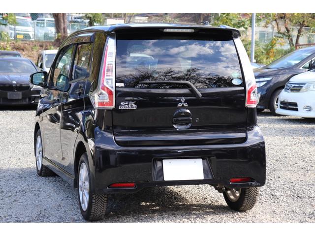 eKカスタム Gセーフティパッケージ (車検2年)走行8.5万km台 ナビ TV 全周囲カメラ Blueotthオーディオ シートヒーター HIDオートライト アイドリングストップ 衝突被害軽減システム タイミングチェーンエンジン(12枚目)