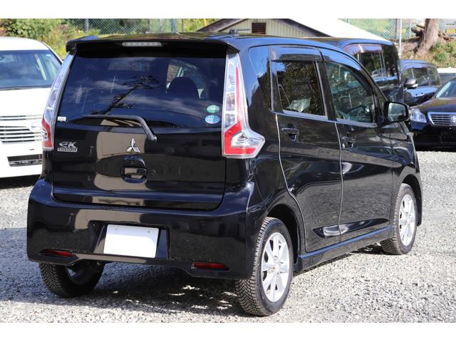 eKカスタム Gセーフティパッケージ (車検2年)走行8.5万km台 ナビ TV 全周囲カメラ Blueotthオーディオ シートヒーター HIDオートライト アイドリングストップ 衝突被害軽減システム タイミングチェーンエンジン(14枚目)