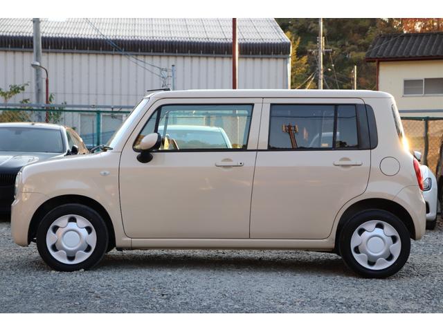 アルトラパン Ｇ　走行８．１万ｋｍ台　スマートキー　ＥＴＣ　ベンチシート　盗難防止システム　ＡＢＳ　ＣＤ　衝突安全ボディ　タイミングチェーンエンジン　車検令和９年３月まで（9枚目）
