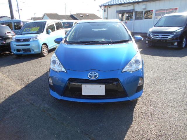 アクア Ｓ　ワンオーナー車　禁煙車　プッツシュスタート　Ｓキー　ナビＴＶ　ブルートゥース付　バックカメラ　オートライト　オートドアミラー（2枚目）