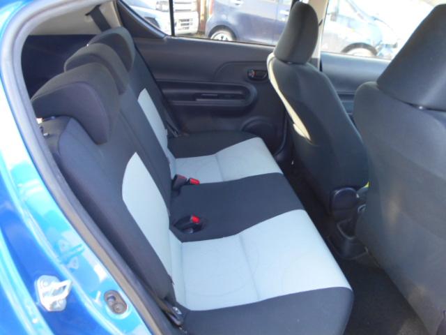 アクア Ｓ　ワンオーナー車　禁煙車　プッツシュスタート　Ｓキー　ナビＴＶ　ブルートゥース付　バックカメラ　オートライト　オートドアミラー（13枚目）