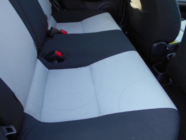 アクア Ｓ　ワンオーナー車　禁煙車　プッツシュスタート　Ｓキー　ナビＴＶ　ブルートゥース付　バックカメラ　オートライト　オートドアミラー（14枚目）