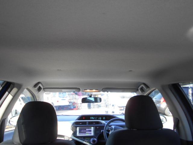 アクア Ｓ　ワンオーナー車　禁煙車　プッツシュスタート　Ｓキー　ナビＴＶ　ブルートゥース付　バックカメラ　オートライト　オートドアミラー（18枚目）